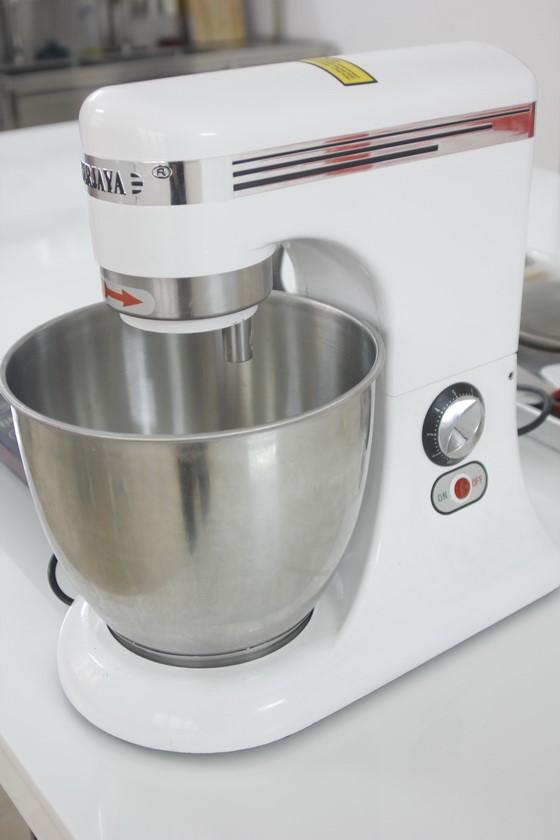 Máy đánh bột Hệ thống máy móc kỹ thuật được đầu tư với các thương hiệu hàng đầu