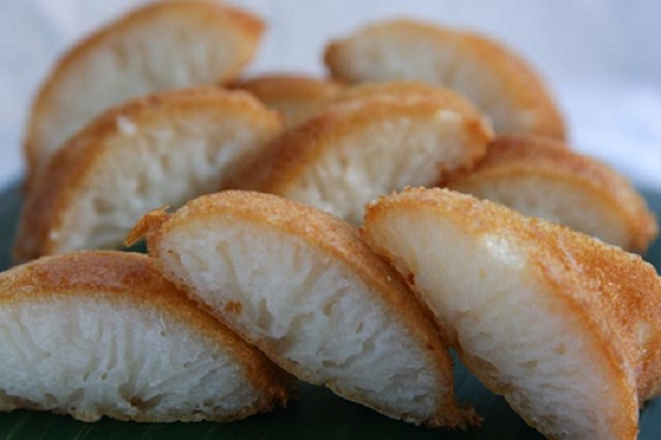 bánh bò rễ tre