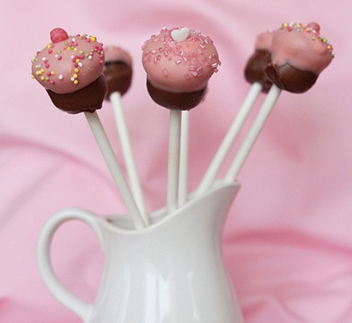 Cake pop hình cupcake 