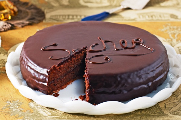 Bánh Sacher Torte 