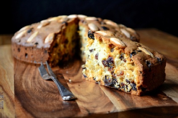 Dundee Cake 