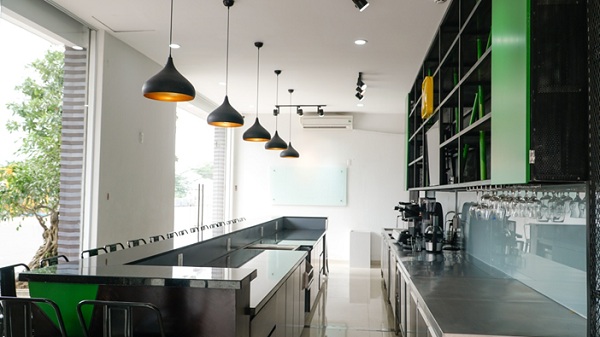 Phòng học pha chế trẻ trung, năng động