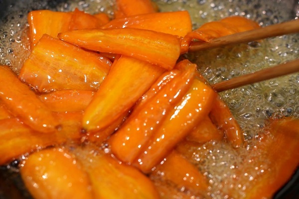 cách thực hiện mứt khoai tây cà rốt