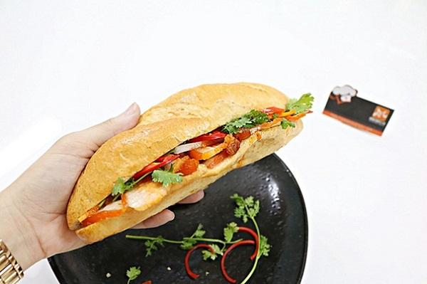 Bánh mì Việt 