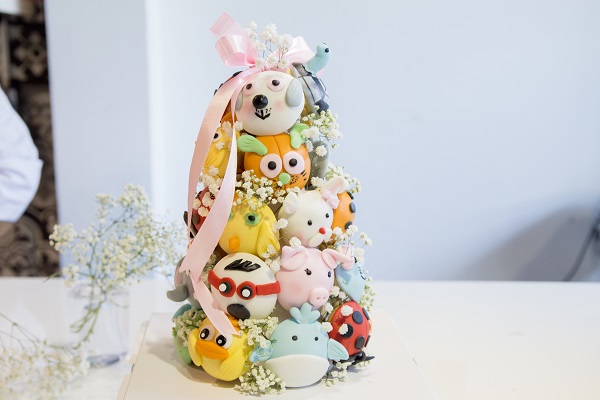 Học Làm Tháp Choux Và Tạo Hình Fondant