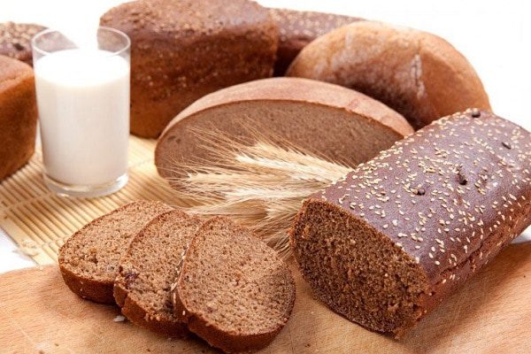bánh mì đen từ hạt lúa mạch