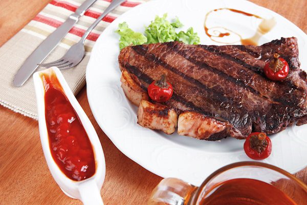ketchup món beef steak