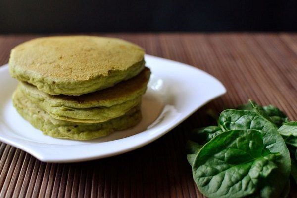 bánh pancake cải bó xôi