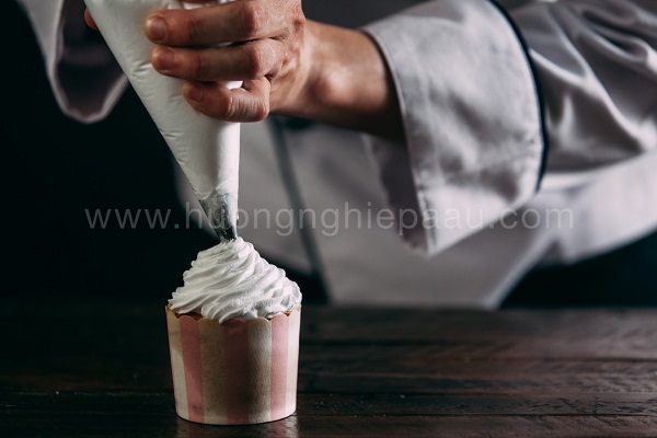 trang trí bánh Cupcake