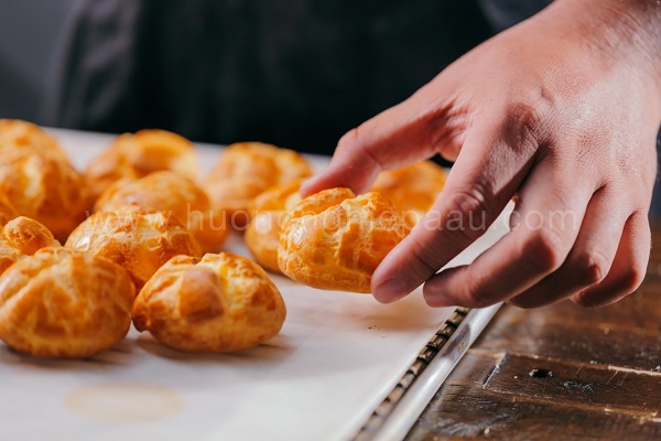 Cách Làm Bánh Su Kem (Choux) Ngon Đơn Giản Dễ Làm Tại Nhà
