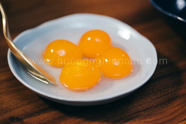 3 cách làm trứng muối thơm ngon, đơn giản tại nhà