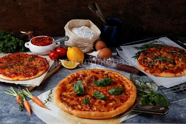 Cách làm nền bánh pizza hải sản như thế nào?
