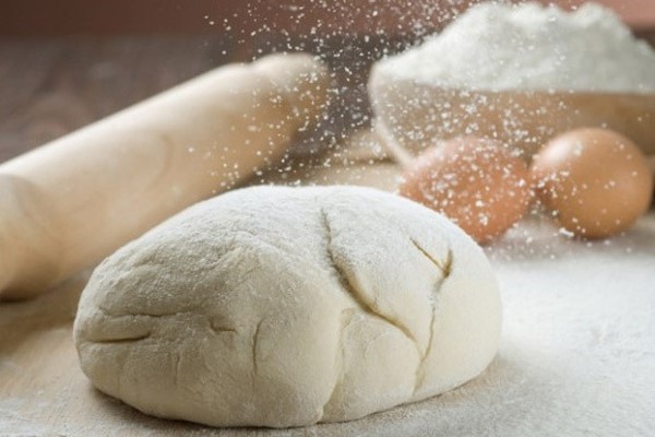 làm vỏ bánh bao bằng bột mì